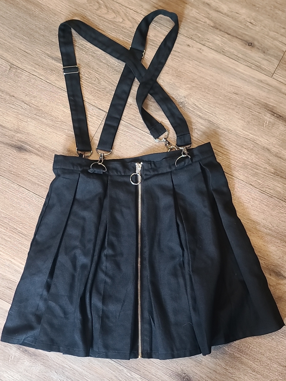 Black Hot Topic Suspender Pleated Skirt with Front Zip Small